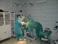 Záběry z operačního sálu
